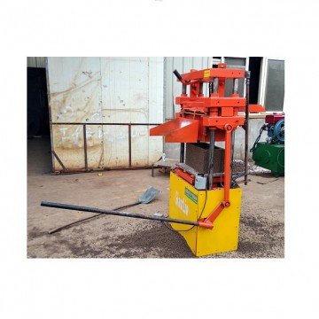More photos of V5 electricity block making machine