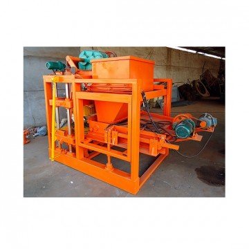 Clear big photo show QT4-26C interlocking bricks block moulding machine for you